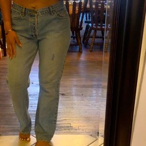 Vintage Gap mom/boyfriend jeans.